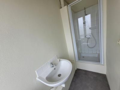 For rent Clermont-ferrand 3 rooms 60 m2 Puy de dome (63000) photo 4