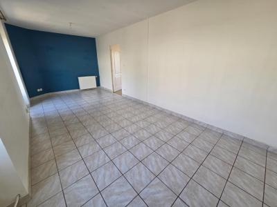 For rent Creusot 3 rooms 62 m2 Saone et loire (71200) photo 2