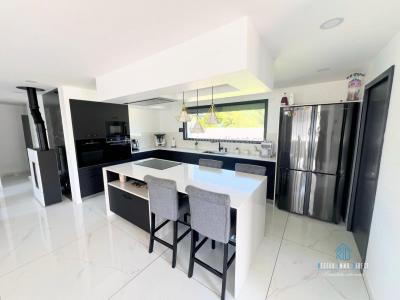 For sale Saint-simeon-de-bressieux 5 rooms 147 m2 Isere (38870) photo 3