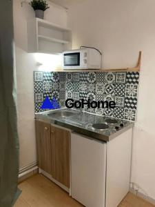 For rent Paris-18eme-arrondissement 1 room 15 m2 Paris (75018) photo 3