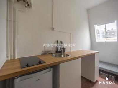 Louer Appartement 8 m2 Paris-17eme-arrondissement
