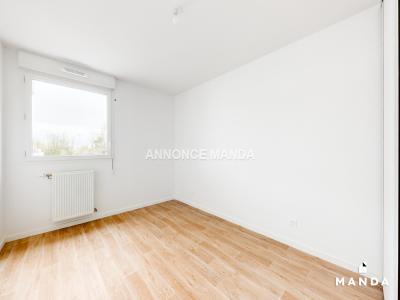 For rent Villenave-d'ornon 2 rooms 42 m2 Gironde (33140) photo 2