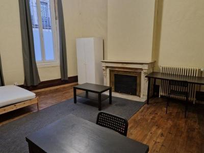 Louer Appartement 35 m2 Bordeaux