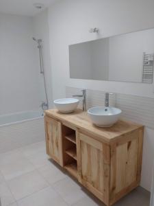 For rent Saint-medard-en-jalles 5 rooms 105 m2 Gironde (33160) photo 2