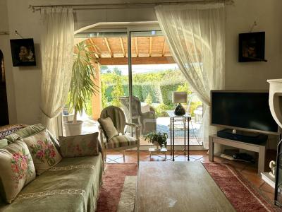 For sale RSIDENTIEL 7 rooms 175 m2 Herault (34800) photo 3