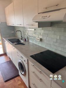 For rent Nice 3 rooms 80 m2 Alpes Maritimes (06100) photo 4