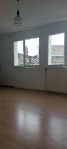 For rent Bordeaux 1 room 22 m2 Gironde (33000) photo 1