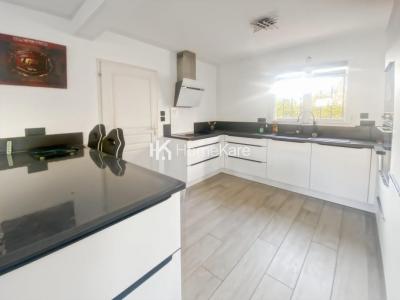 For sale Castelginest 4 rooms 90 m2 Haute garonne (31780) photo 4