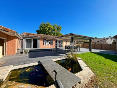 For sale Bessieres 5 rooms 140 m2 Haute garonne (31660) photo 0