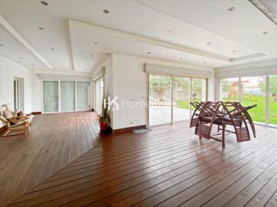 For sale Plaisance-du-touch 5 rooms 200 m2 Haute garonne (31830) photo 2