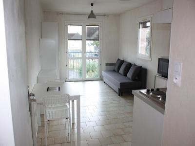 For rent Lardy 1 room 23 m2 Essonne (91510) photo 0