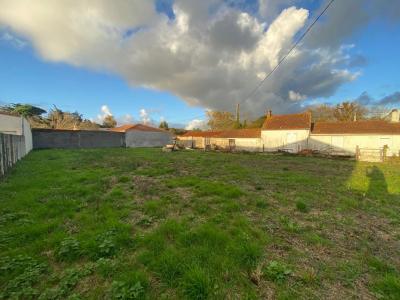 For sale Saint-hilaire-de-chaleons 425 m2 Loire atlantique (44680) photo 1