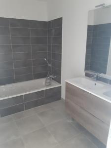 For rent Ponteilla 3 rooms 77 m2 Pyrenees orientales (66300) photo 4