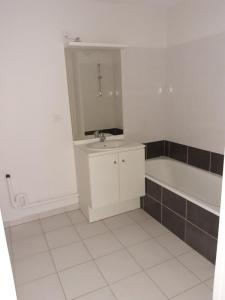 Annonce Location 3 pices Appartement Meximieux 01