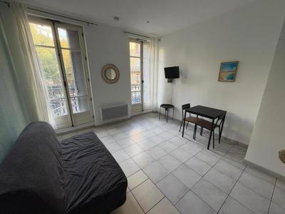 Louer Appartement 25 m2 Marseille-2eme-arrondissement