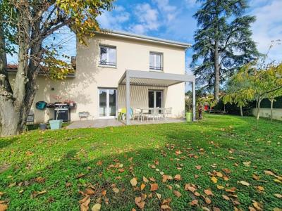 For sale Mions 5 rooms 117 m2 Rhone (69780) photo 2