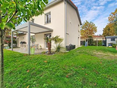 For sale Mions 5 rooms 117 m2 Rhone (69780) photo 3