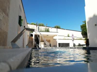 For sale Saint-laurent-de-mure 6 rooms 226 m2 Rhone (69720) photo 3