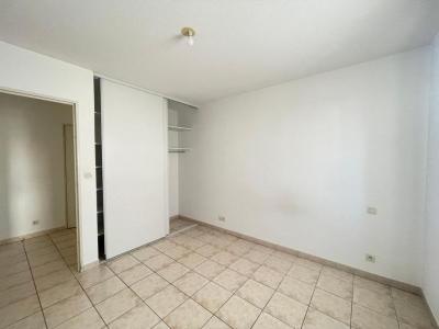 Louer Appartement Nimes 945 euros