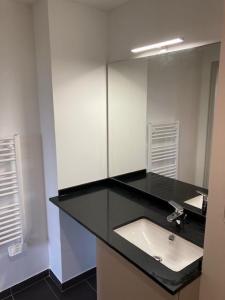 For rent Grasse 2 rooms 29 m2 Alpes Maritimes (06130) photo 4