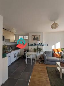 For rent Paris-10eme-arrondissement 2 rooms 34 m2 Paris (75010) photo 1