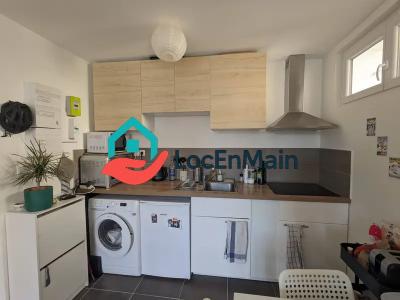 For rent Paris-10eme-arrondissement 2 rooms 34 m2 Paris (75010) photo 2
