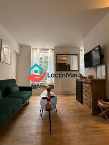 For rent Paris-18eme-arrondissement 1 room 28 m2 Paris (75018) photo 1