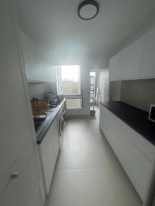 For rent Paris-15eme-arrondissement 6 rooms 21 m2 Paris (75015) photo 3