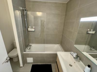 For rent Paris-15eme-arrondissement 6 rooms 20 m2 Paris (75015) photo 1