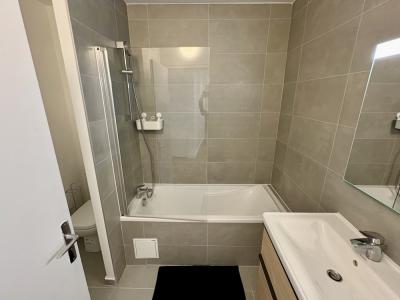 For rent Paris-15eme-arrondissement 6 rooms 20 m2 Paris (75015) photo 1