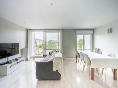 For sale Dourdan 4 rooms 87 m2 Essonne (91410) photo 1