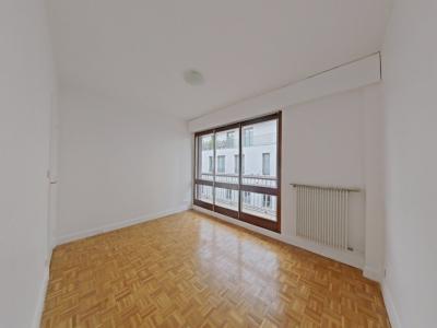 For rent Paris-11eme-arrondissement 3 rooms 65 m2 Paris (75011) photo 2