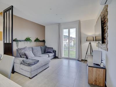 For sale CENTRE 4 rooms 87 m2 Rhone (69220) photo 2