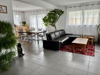 For sale COLLGE ET COMMERCE 6 rooms 114 m2 Cotes d'armor (22700) photo 2