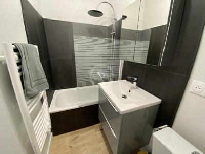 For rent Nantes 1 room 25 m2 Loire atlantique (44200) photo 3