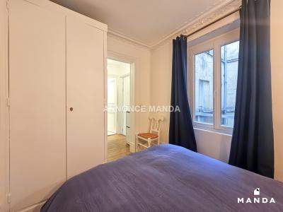 For rent Paris-9eme-arrondissement 3 rooms 39 m2 Paris (75009) photo 2