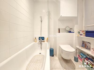 For rent Paris-9eme-arrondissement 3 rooms 39 m2 Paris (75009) photo 4