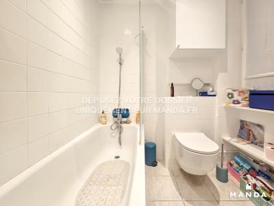 For rent Paris-9eme-arrondissement 3 rooms 39 m2 Paris (75009) photo 4