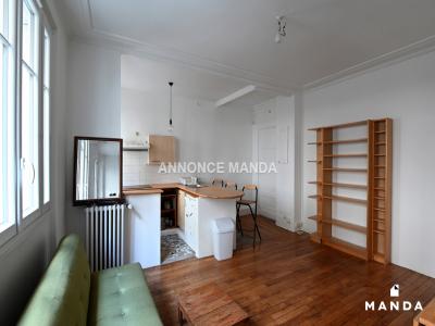 Louer Appartement Paris-11eme-arrondissement 1075 euros