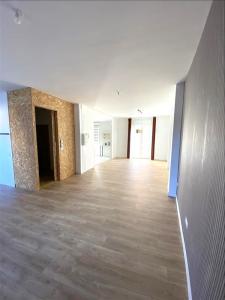 For rent Perpignan 5 rooms 132 m2 Pyrenees orientales (66000) photo 1