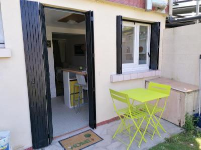 For rent Pessac 1 room 25 m2 Gironde (33600) photo 0
