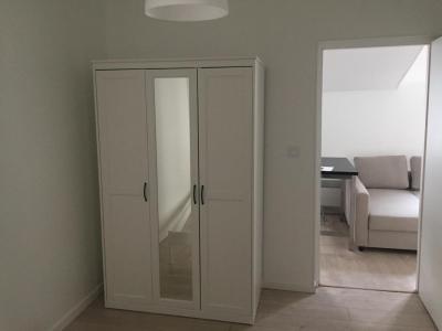 Louer Appartement Lyon-3eme-arrondissement 832 euros