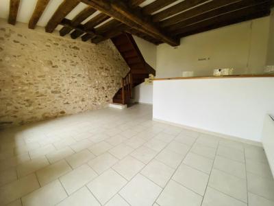 Louer Appartement 58 m2 Villeneuve-en-chevrie