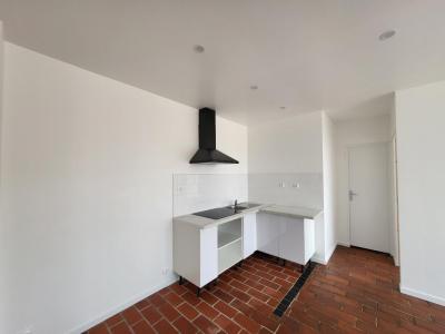 For rent Corneilla-del-vercol 2 rooms 40 m2 Pyrenees orientales (66200) photo 2