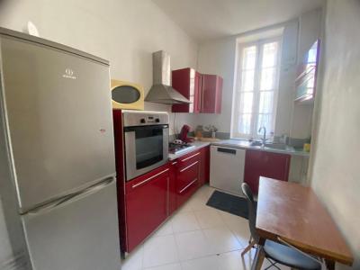 Louer Appartement 70 m2 Nimes