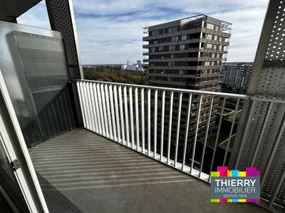 For sale Nantes 2 rooms 41 m2 Loire atlantique (44000) photo 2