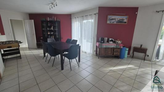 Annonce Vente 6 pices Maison Voeuil-et-giget 16
