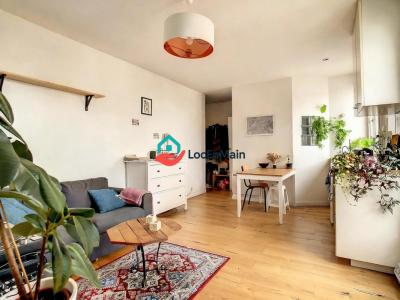 For rent Paris-20eme-arrondissement 2 rooms 28 m2 Paris (75020) photo 0