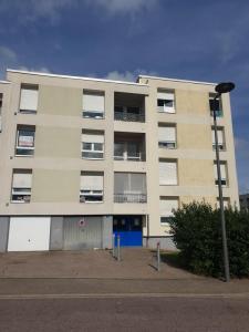 Louer Appartement 76 m2 Altviller