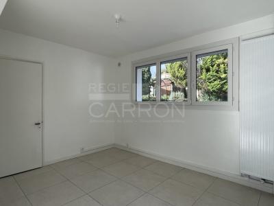 For rent Ecully 5 rooms 90 m2 Rhone (69130) photo 2